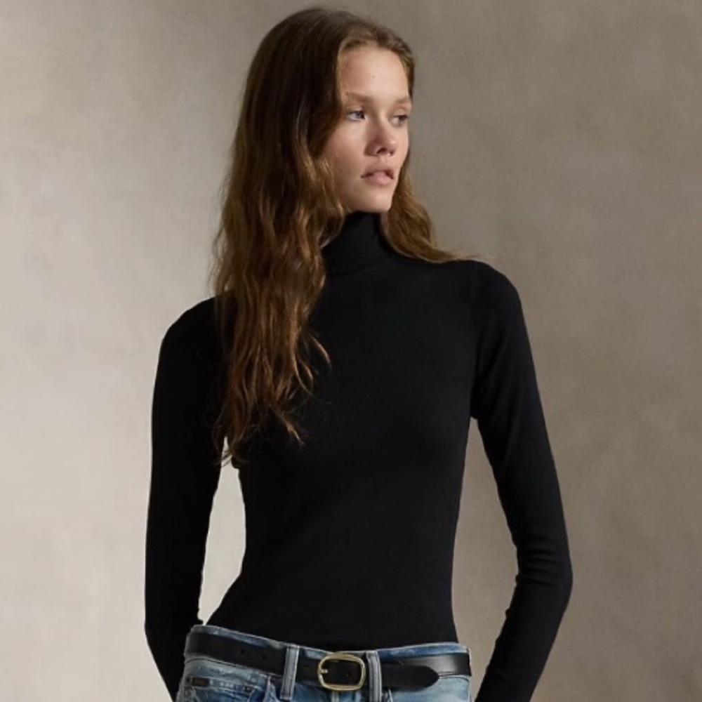 Black Ralph Lauren Turtleneck 🐢